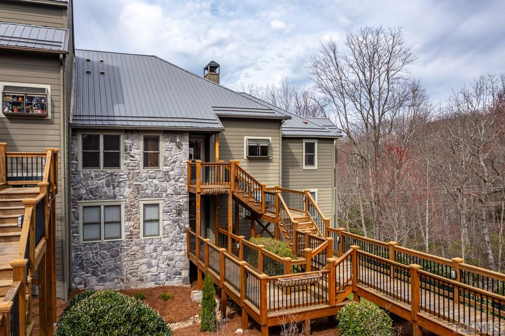 142 Eagle Ridge Road, Unit 2306 Sapphire, NC 28774 - Photo 29 of 42 Gallery Image 29