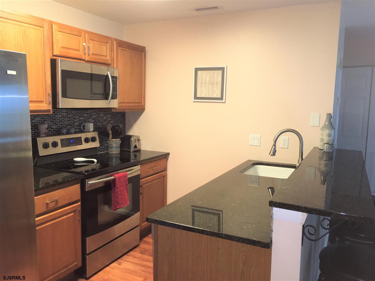 185 Meadow Ridge Road, Unit 185 Galloway Township, NJ 08205 - Photo 5 of 16 Gallery Image 5
