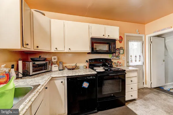 $249,999 | 5623 Carter Avenue, Baltimore, MD 21214