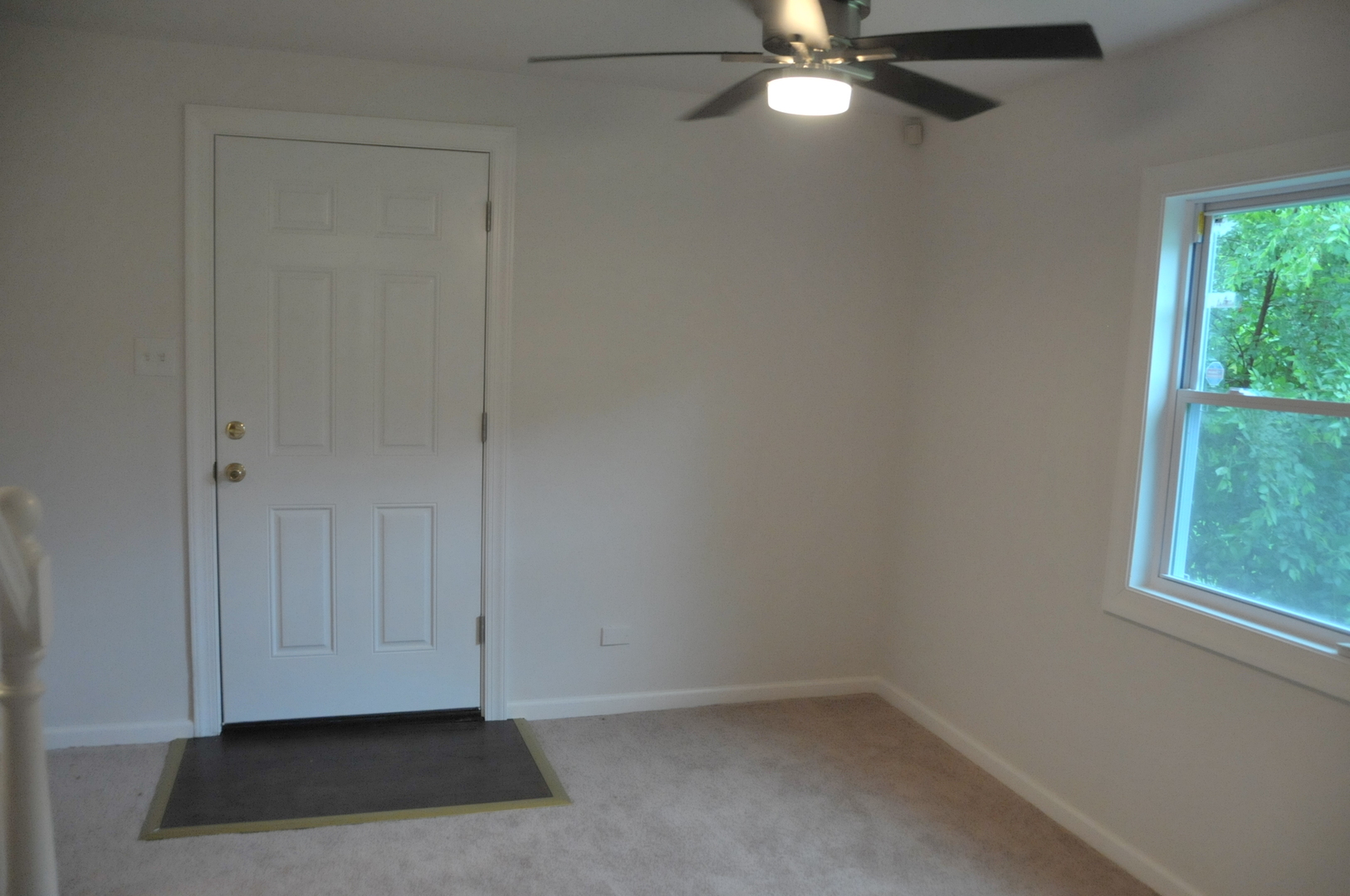 521 Cedar Crest Street Round Lake, IL 60073 - Photo 12 of 30