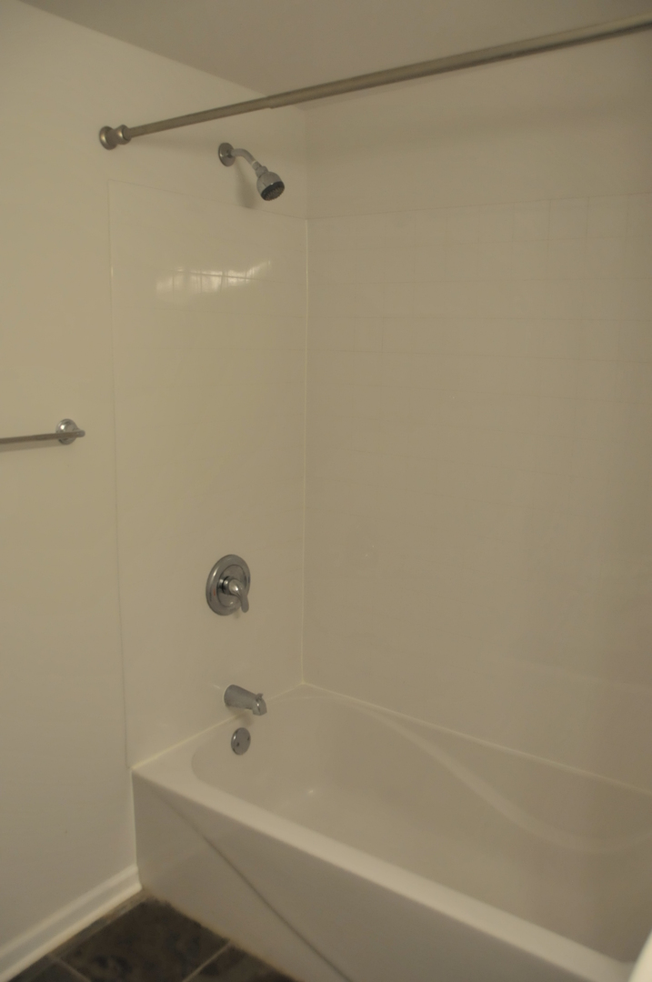 521 Cedar Crest Street Round Lake, IL 60073 - Photo 17 of 30