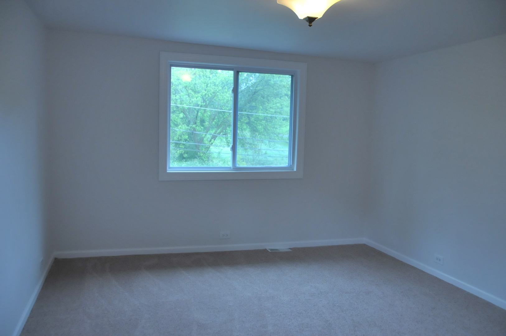 521 Cedar Crest Street Round Lake, IL 60073 - Photo 19 of 30