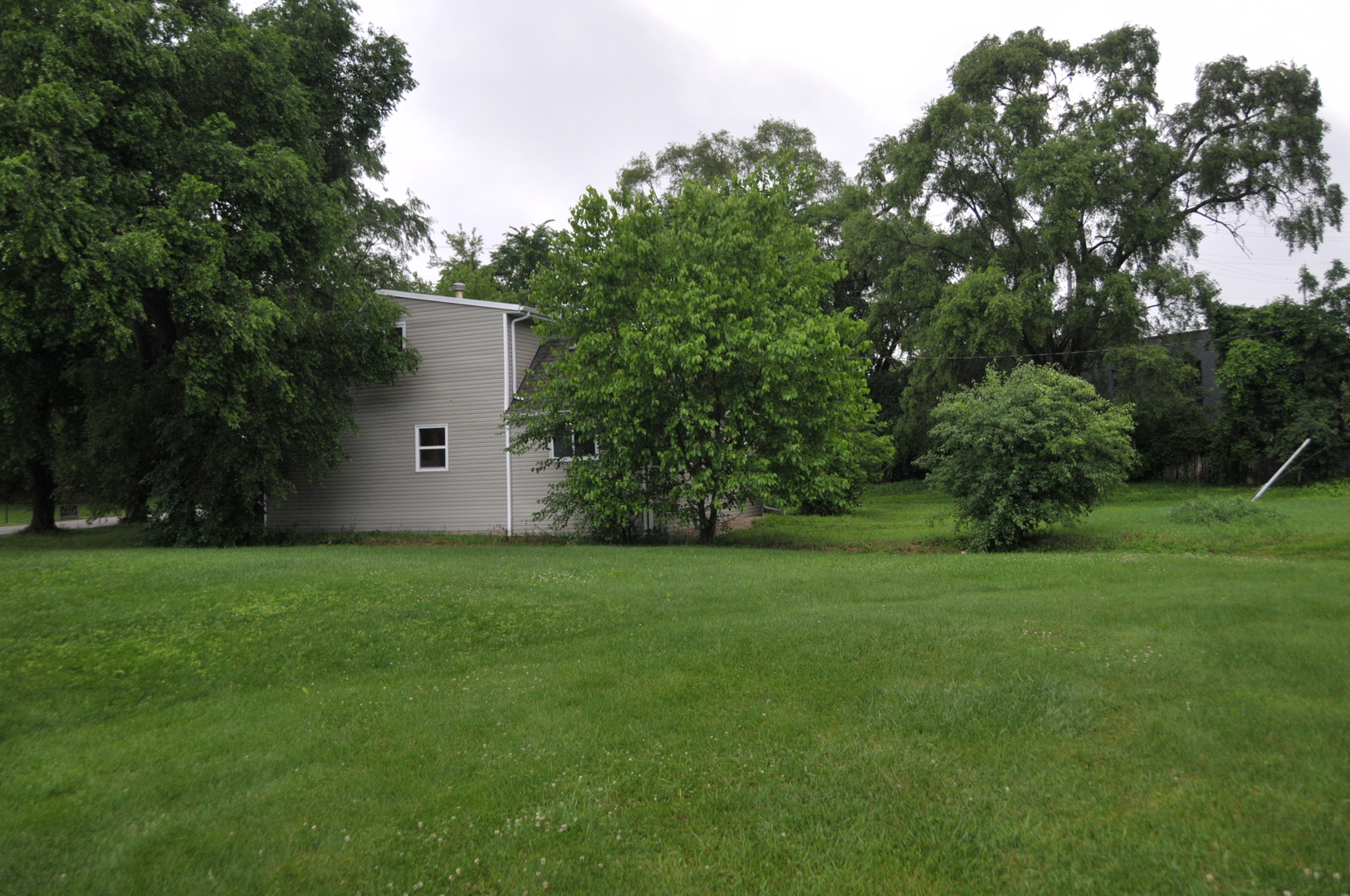 521 Cedar Crest Street Round Lake, IL 60073 - Photo 24 of 30