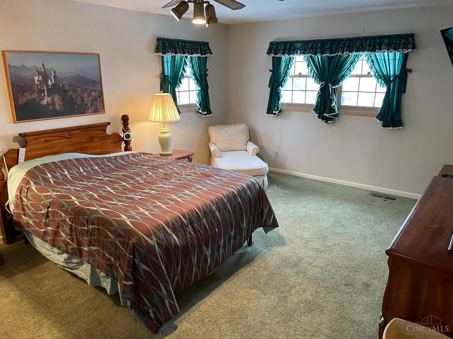 5547 Hubble Road Cincinnati, OH 45247 - Photo 34 of 49 Gallery Image 34