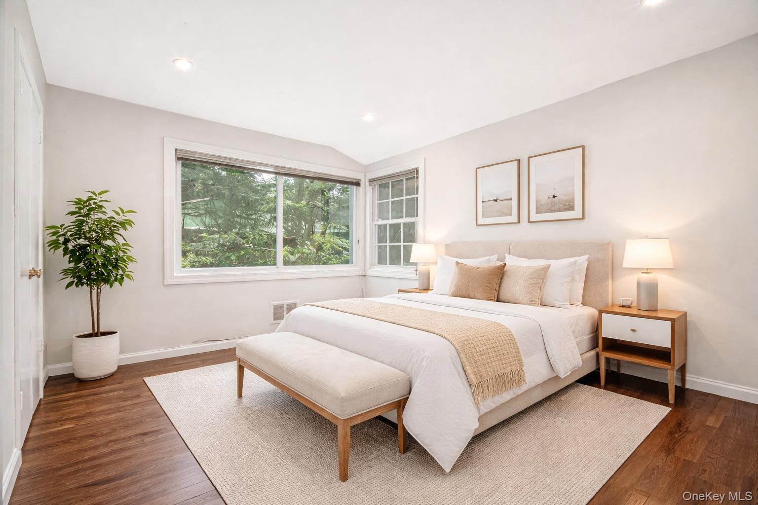 415 Pinebrook Boulevard New Rochelle, NY 10804 - Photo 11 of 20 a bedroom with a bed and a window