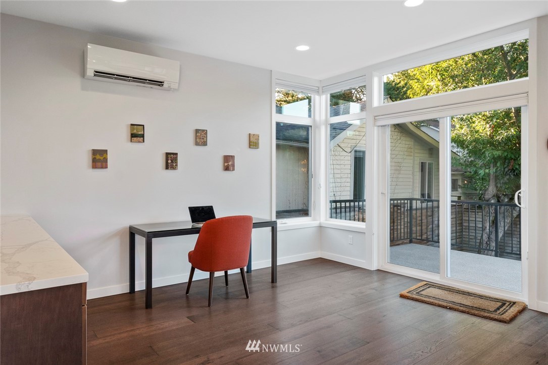 514 North 75th Street Seattle, WA 98103 - Photo 12 of 40 Gallery Image 12