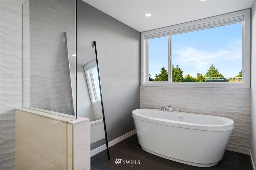 514 North 75th Street Seattle, WA 98103 - Photo 19 of 40 Gallery Image 19