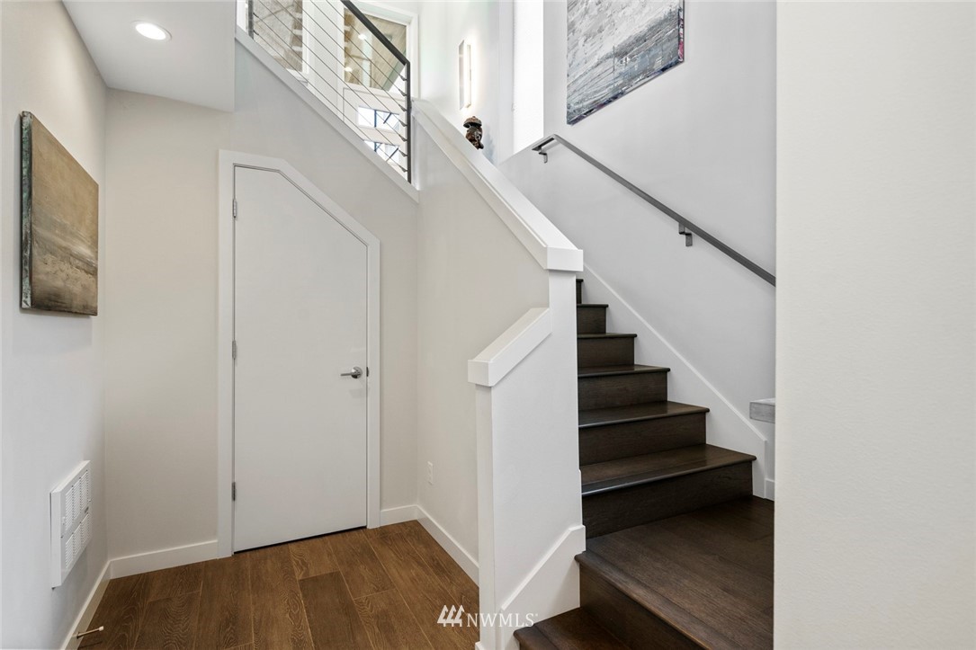 514 North 75th Street Seattle, WA 98103 - Photo 25 of 40 Gallery Image 25