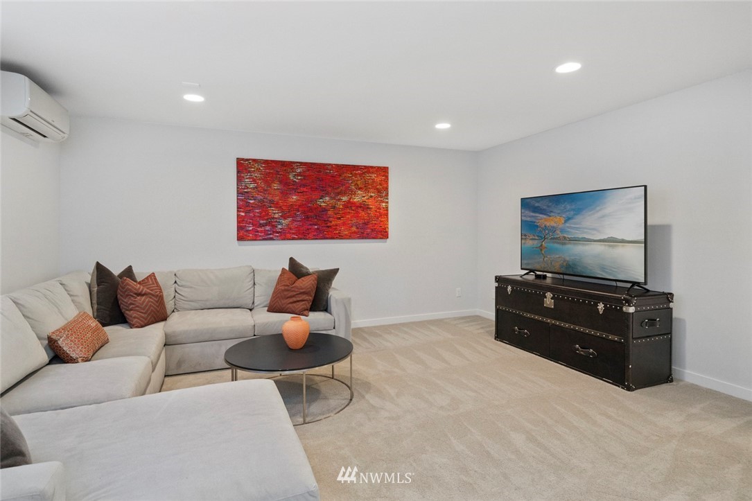 514 North 75th Street Seattle, WA 98103 - Photo 27 of 40 Gallery Image 27