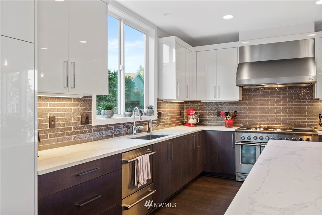 514 North 75th Street Seattle, WA 98103 - Photo 9 of 40 Gallery Image 9