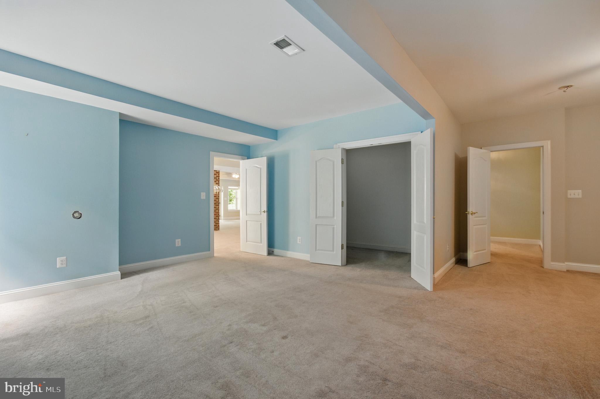 1002 Covington Way Annapolis, MD 21401 - Photo 43 of 78 a view of an empty room with closet and entryway