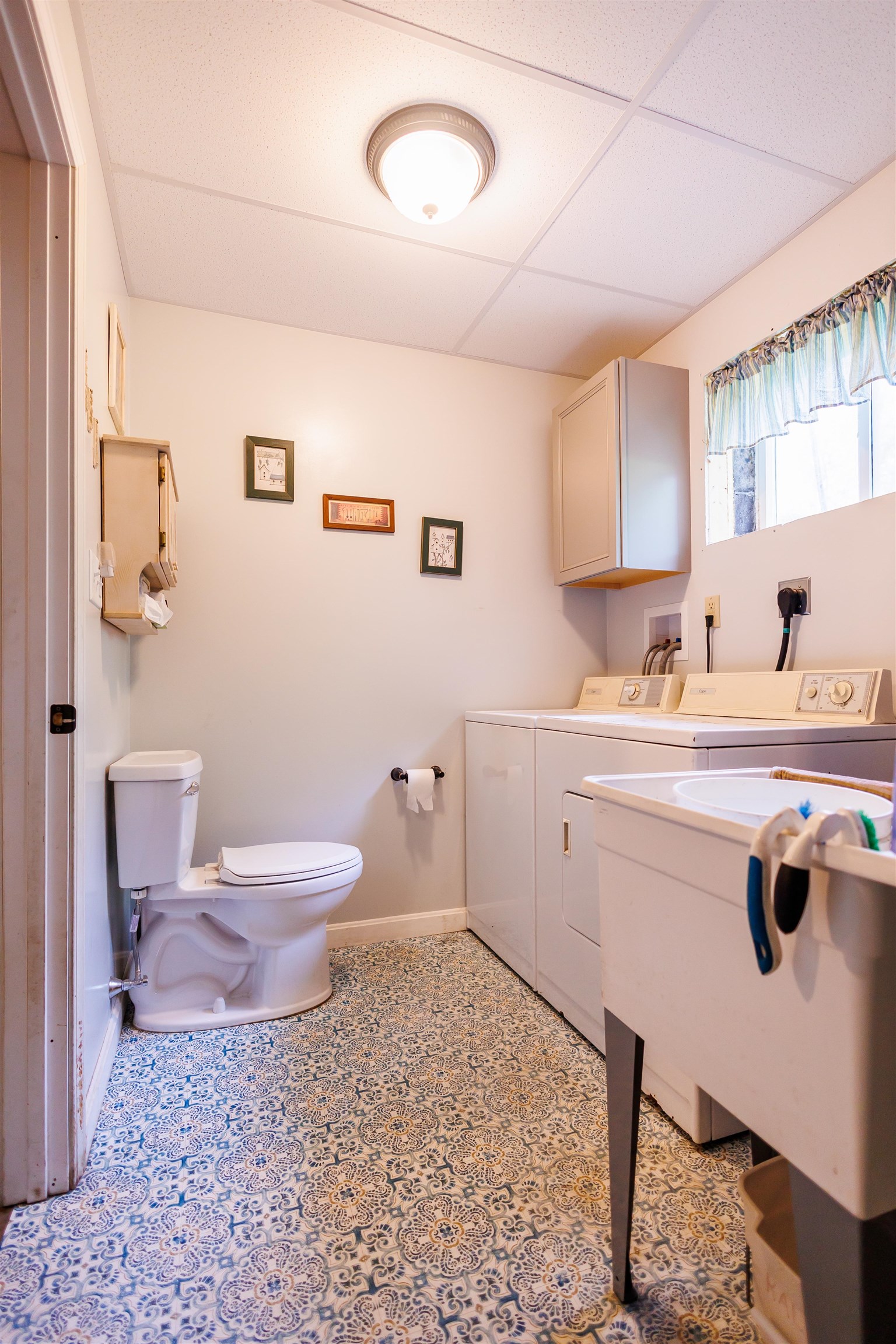 412 Flanders Memorial Road Weare, NH 03281 - Photo 17 of 30