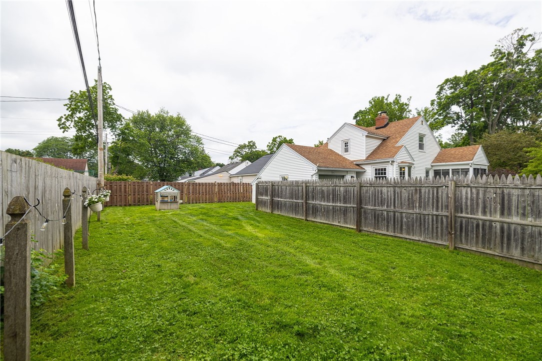695 Eaton Road Irondequoit, NY 14617 - Photo 31 of 34