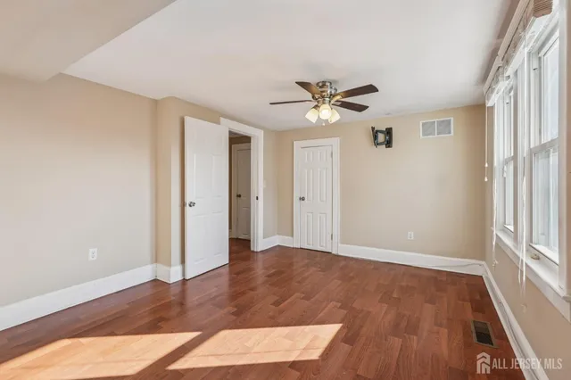 $499,999 | 14 Fountain Street, East Brunswick, NJ 08816