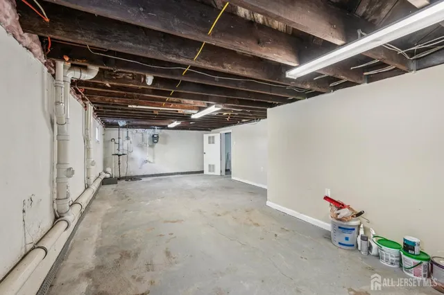 $499,999 | 14 Fountain Street, East Brunswick, NJ 08816