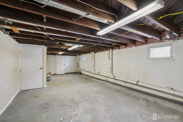 $499,999 | 14 Fountain Street, East Brunswick, NJ 08816