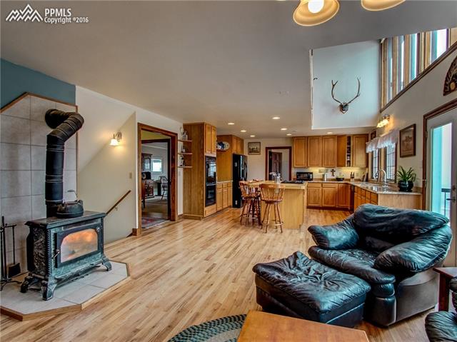 1812 Mountain Ranch Road Larkspur, CO 80118 - Photo 12 of 33 Gallery Image 12