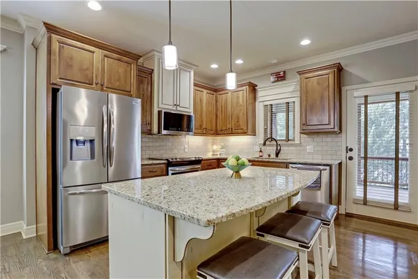 $550,000 | 8528 Cardinal Street, Lenexa, KS 66219