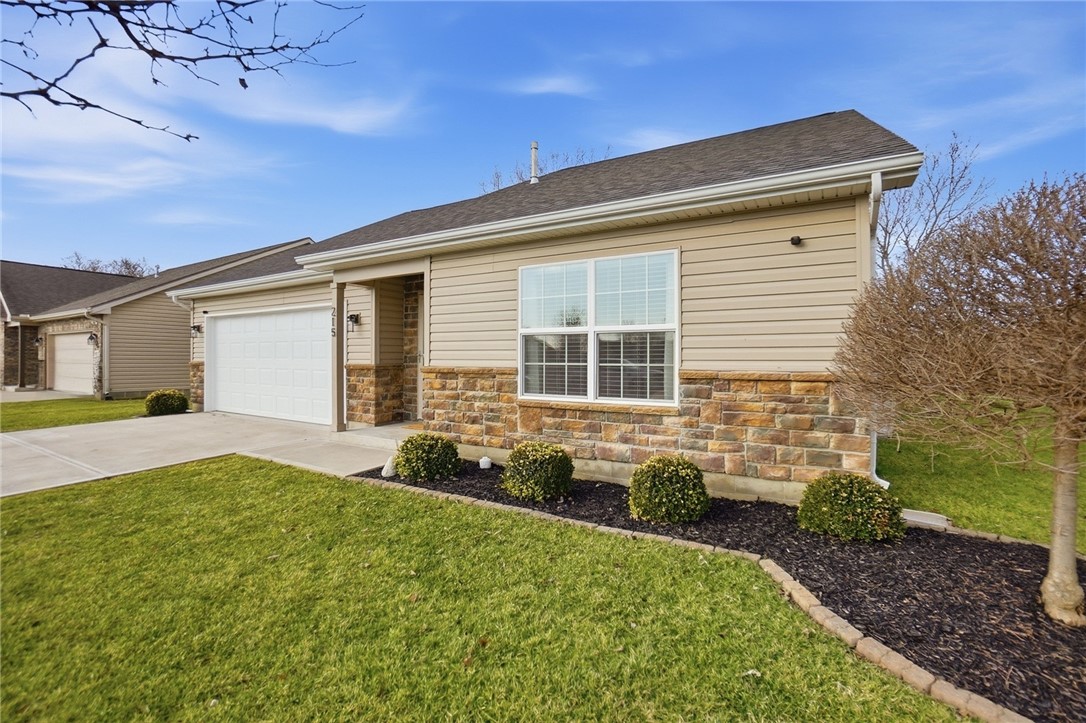 215 Riesling Drive Englewood, OH 45322 - Photo 2 of 23 Gallery Image 2