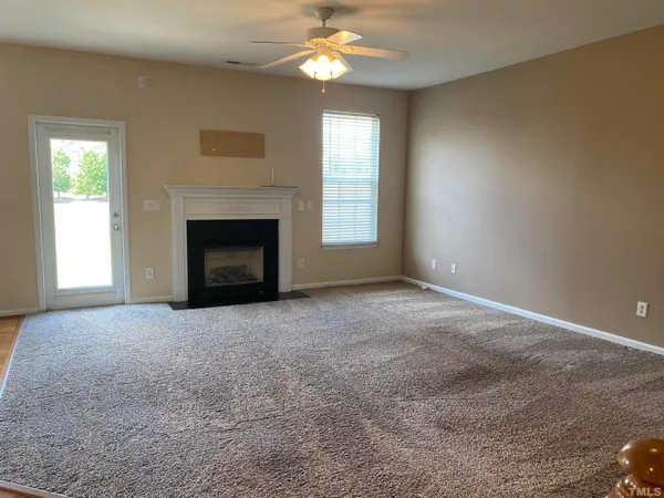 $2,495 | 234 Stobhill Lane, Fuquay-Varina, NC 27526