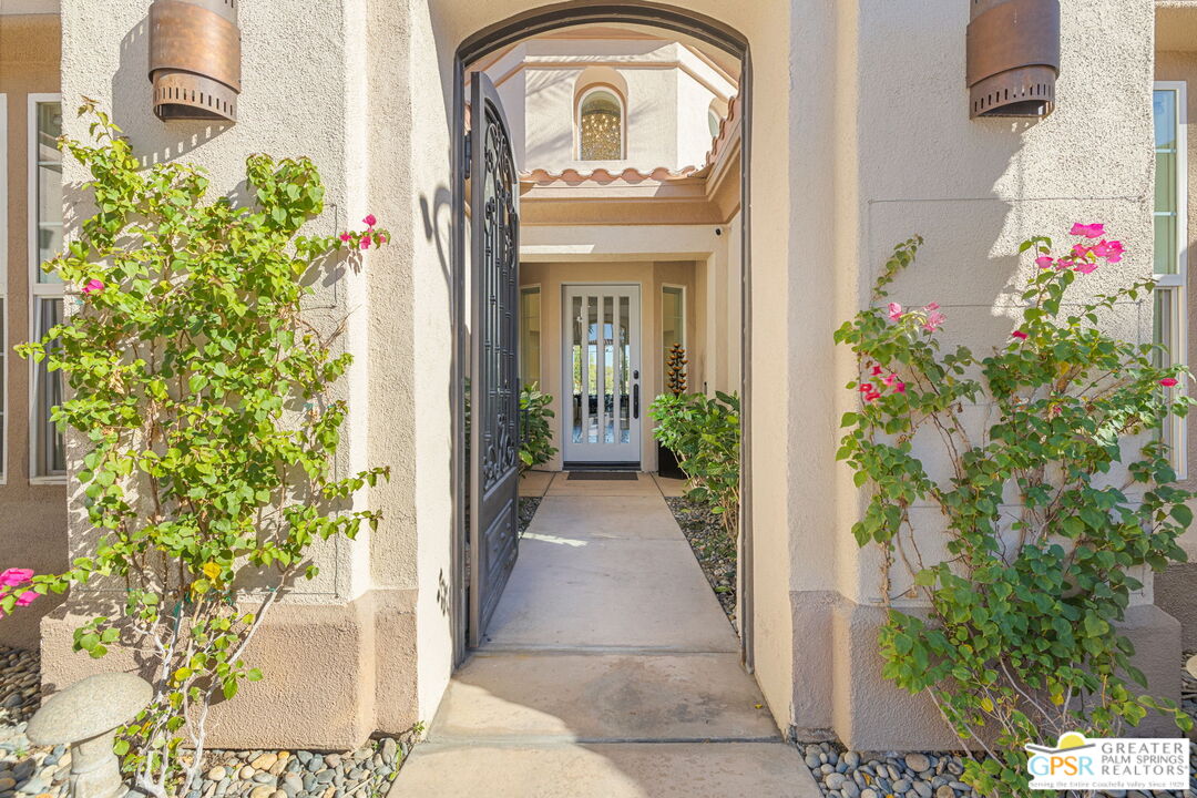 81215 Legends Way La Quinta, CA 92253 - Photo 13 of 45