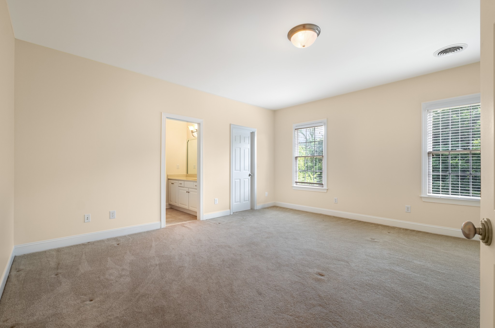 424 Sandcastle Road Franklin, TN 37069 - Photo 40 of 62 an empty room with windows