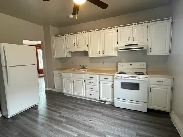 $194,900 | 1424 Mehrtens Avenue, Sheboygan, WI 53081