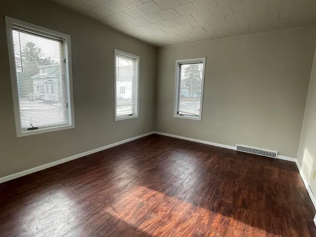 $194,900 | 1424 Mehrtens Avenue, Sheboygan, WI 53081