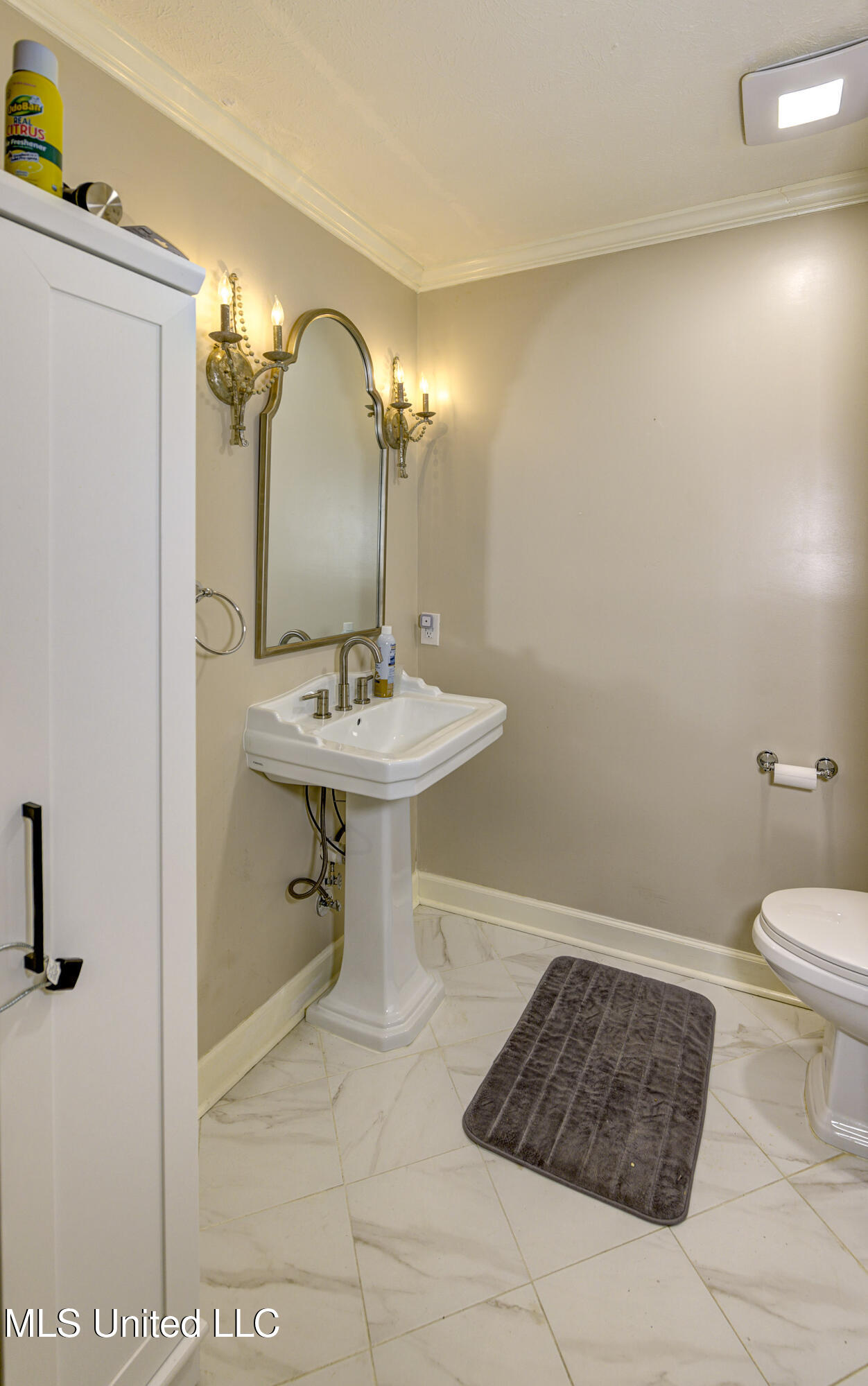 130 Cidero Road Raymond, MS 39154 - Photo 31 of 52 Powder Room