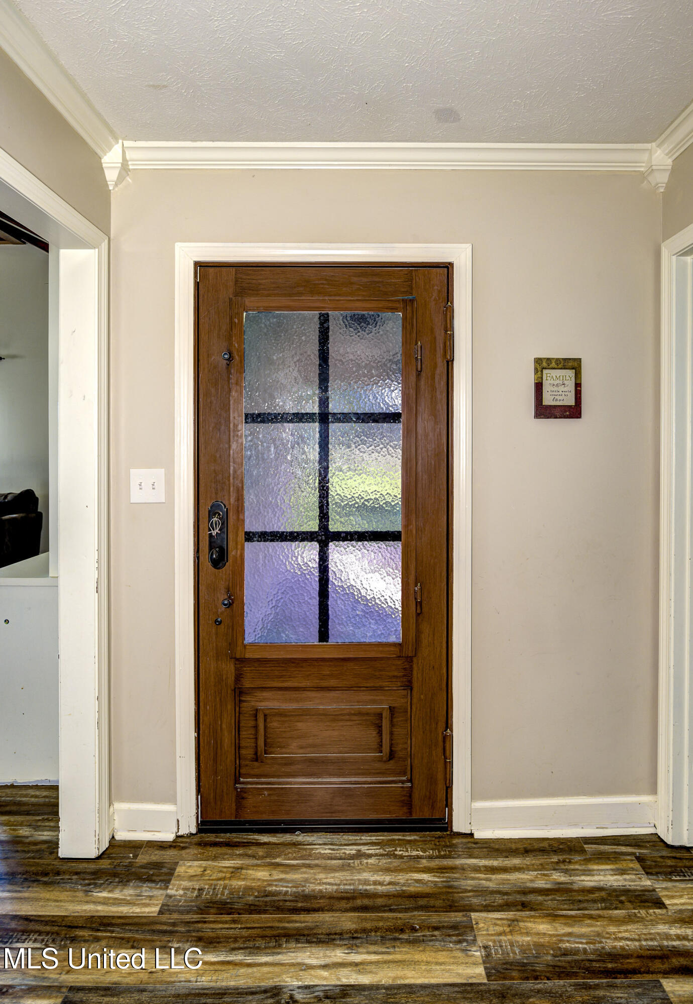 130 Cidero Road Raymond, MS 39154 - Photo 4 of 52 Entry Foyer with Upgraded Steel Door