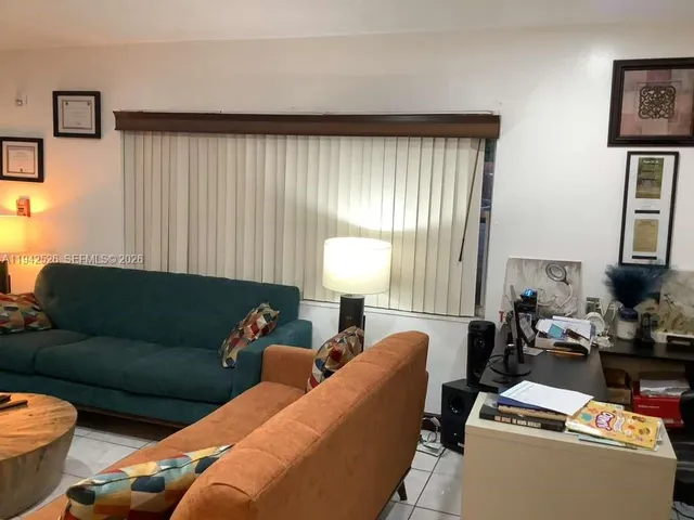 $1,150,000 | 6706 Inwood, North Lauderdale, FL 33068