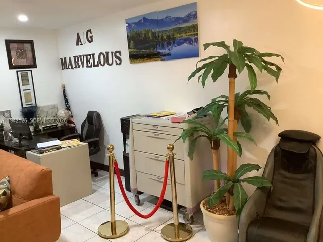 $1,150,000 | 6706 Inwood, North Lauderdale, FL 33068