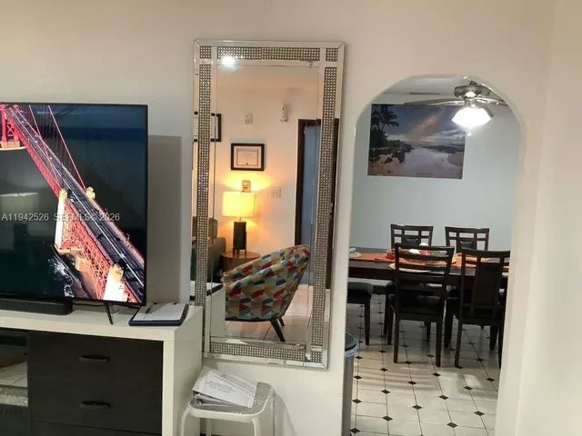 $1,150,000 | 6706 Inwood, North Lauderdale, FL 33068