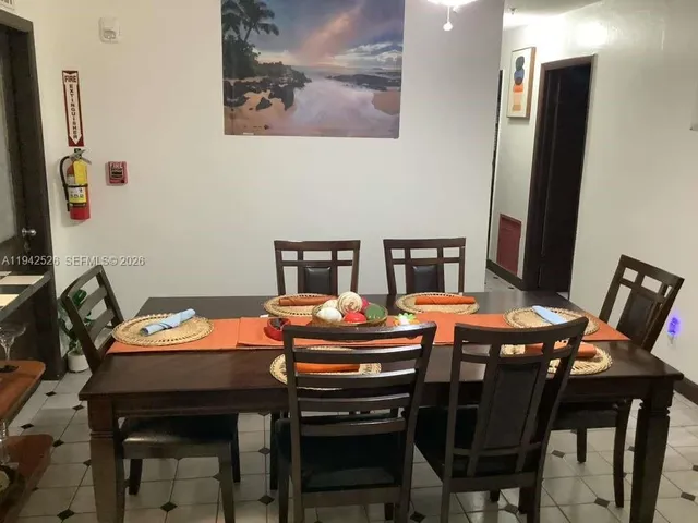 $1,150,000 | 6706 Inwood, North Lauderdale, FL 33068