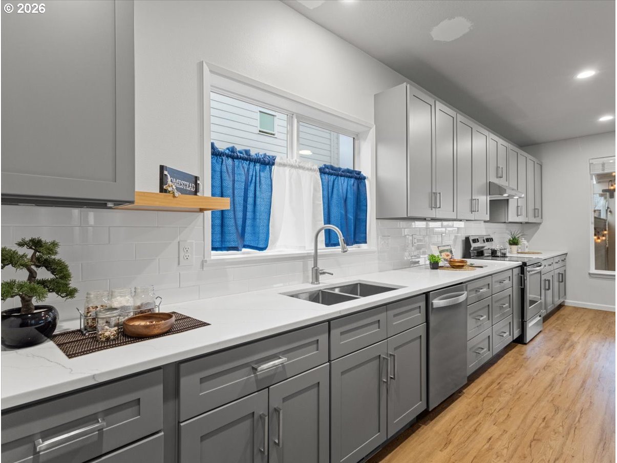 2952 Southeast Pheasant Avenue Gresham, OR 97080 - Photo 13 of 44