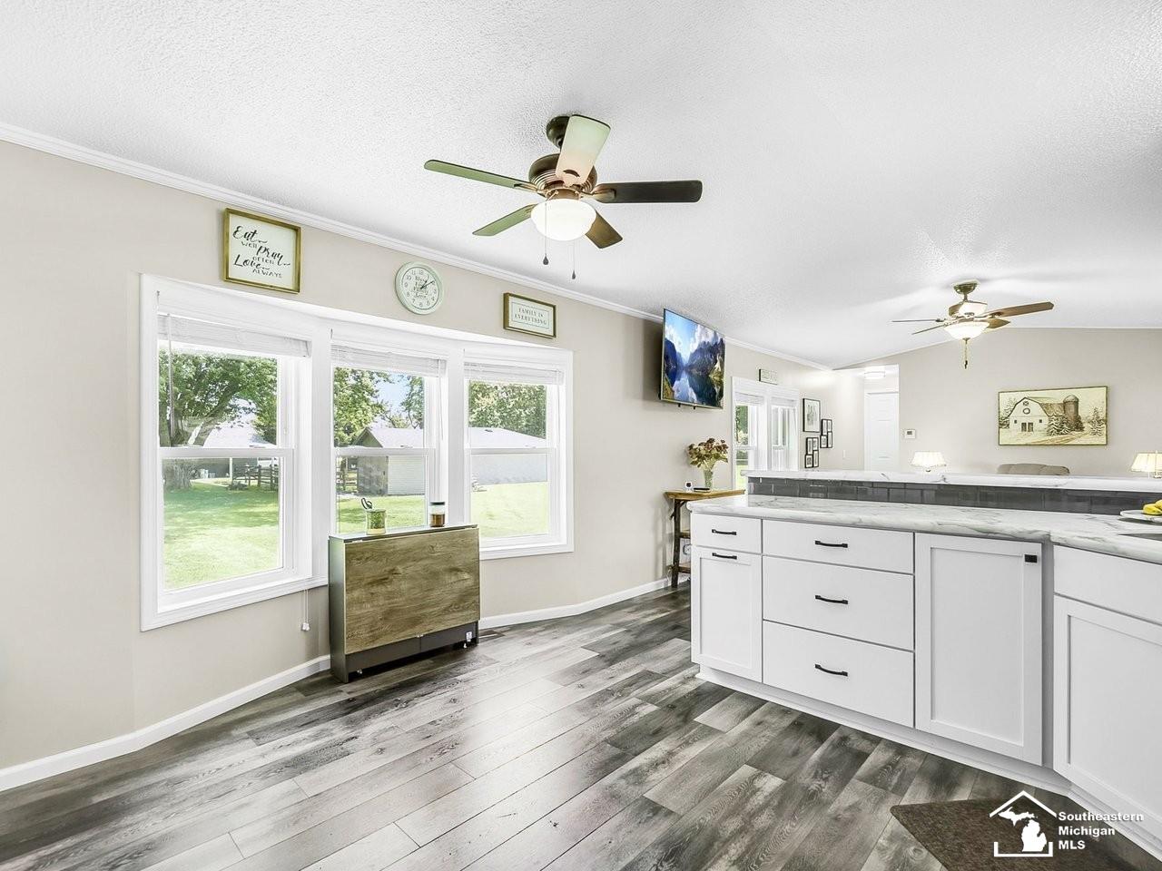 9122 Perry Road Erie, MI 48133 - Photo 15 of 35