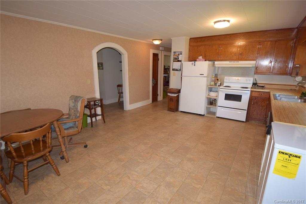 3740 Walker Road Maiden, NC 28650 - Photo 4 of 24 Gallery Image 4