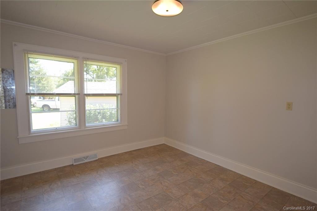 3740 Walker Road Maiden, NC 28650 - Photo 10 of 24 Gallery Image 10