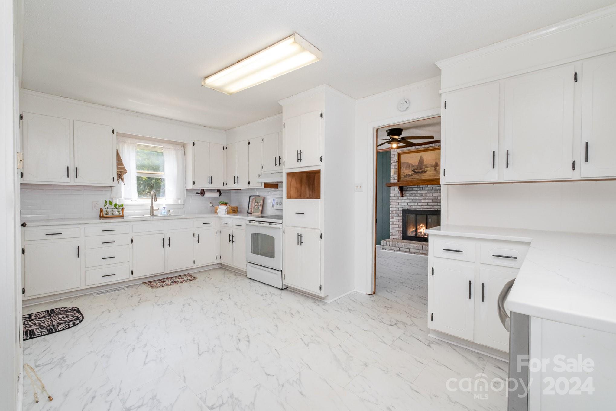 6359 Old York Road York, SC 29745 - Photo 7 of 33 Gallery Image 7