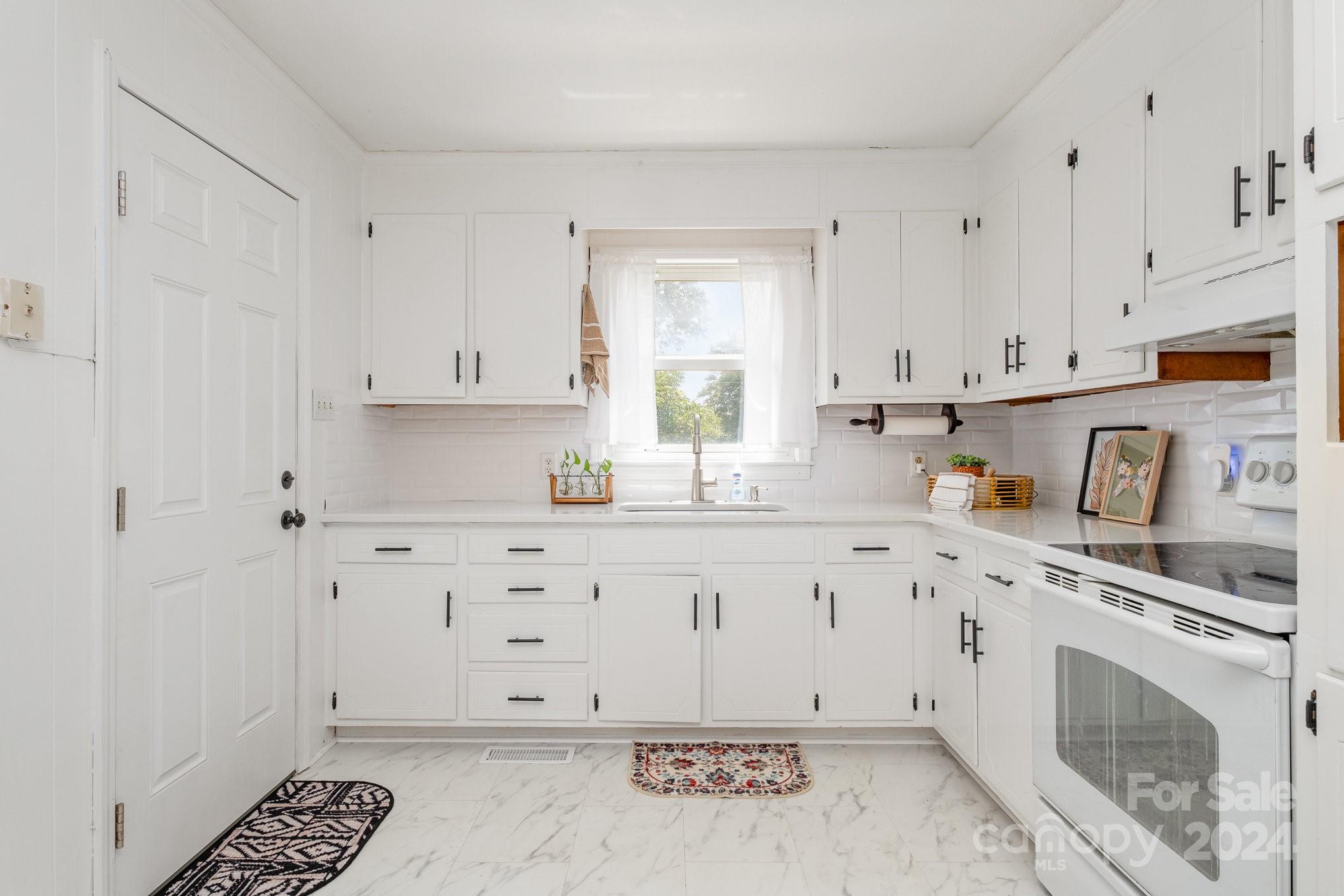 6359 Old York Road York, SC 29745 - Photo 8 of 33 Gallery Image 8