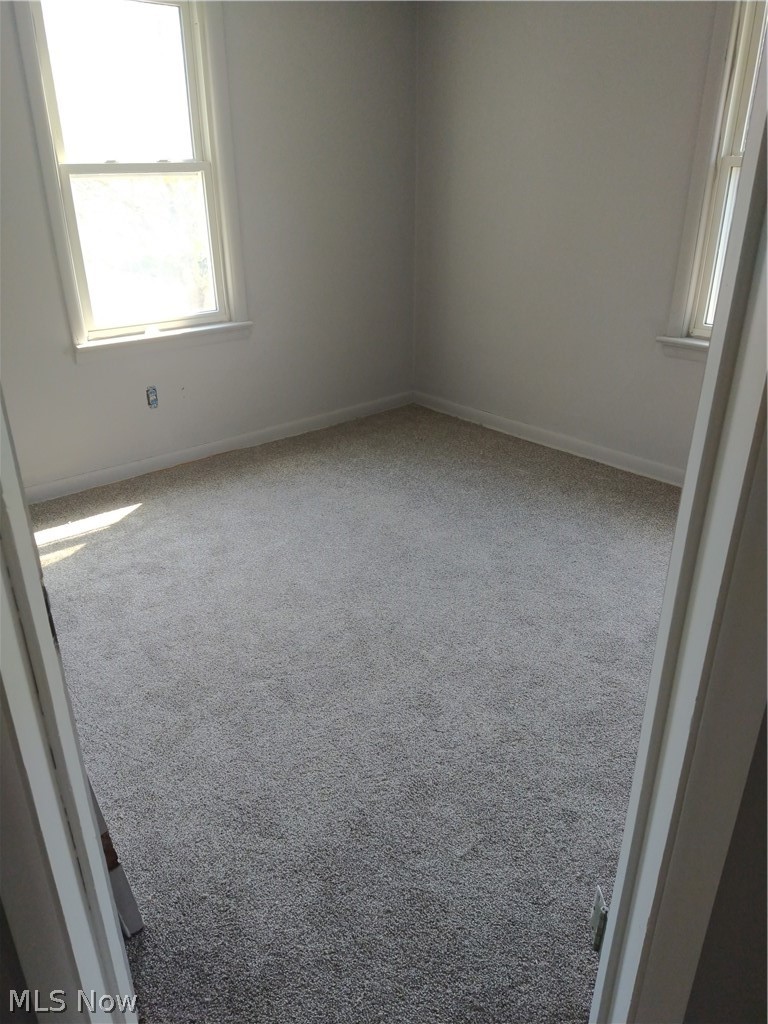 1035 Avon Street Akron, OH 44310 - Photo 11 of 27 Gallery Image 11
