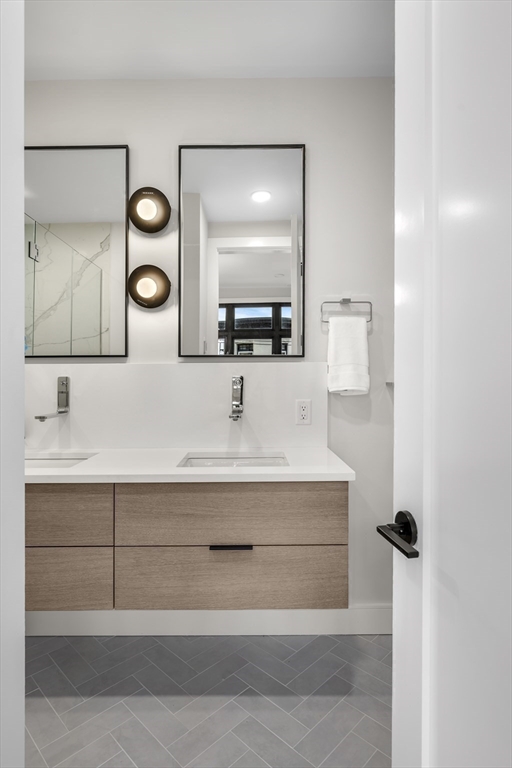 14 Green Street, Unit PHA Brookline, MA 02446 - Photo 31 of 38