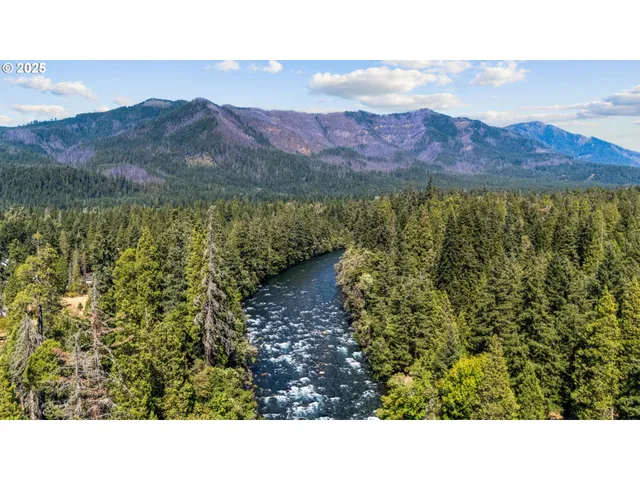 $550,000 | Mckenzie River Drive, Unit 1800, Blue River, OR 97413