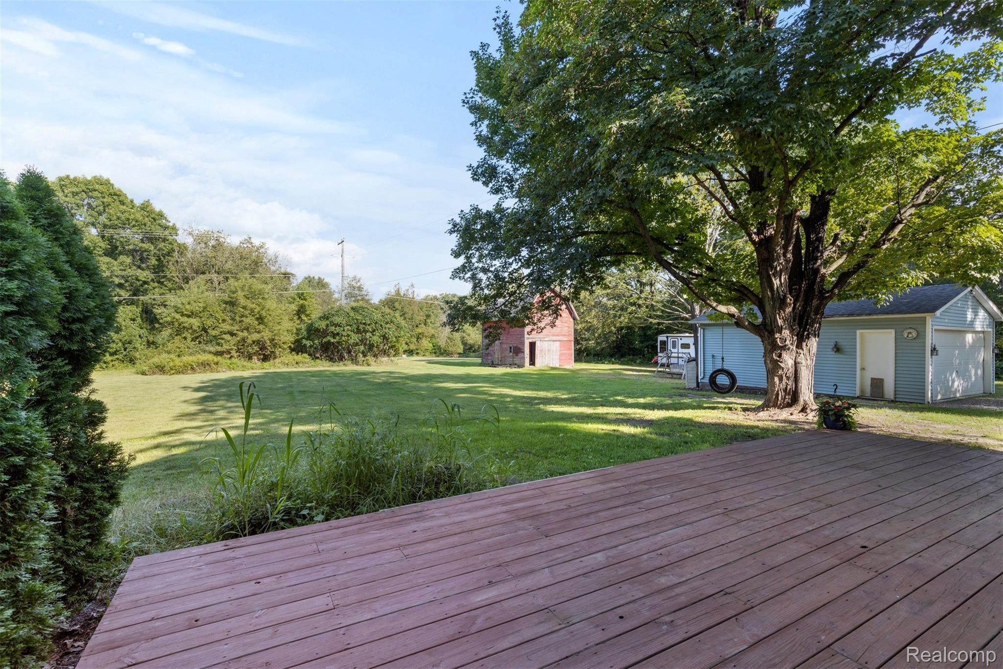 875 County Farm Road Howell, MI 48843 - Photo 29 of 33 423CDD67-6CBB-4AF6-A6A7-90D333BCA362.jpeg