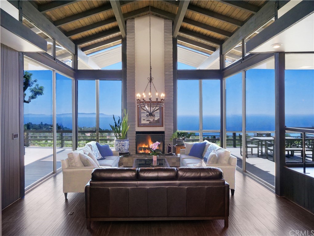 6810 Crest Road Rancho Palos Verdes, CA 90275 - Photo 6 of 28