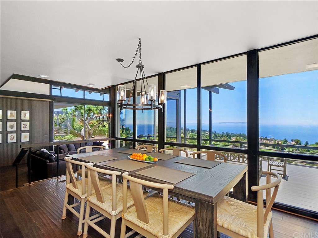 6810 Crest Road Rancho Palos Verdes, CA 90275 - Photo 7 of 28