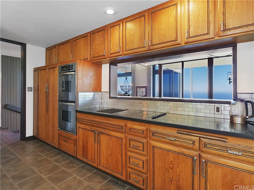 6810 Crest Road Rancho Palos Verdes, CA 90275 - Photo 9 of 28