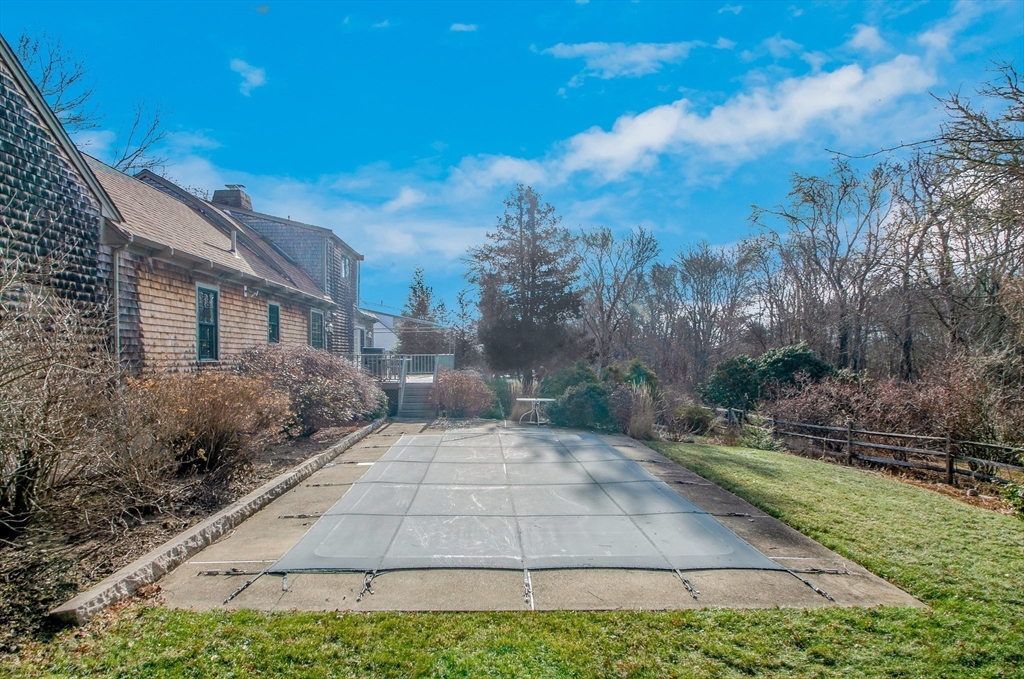 15 Hitching Post Road Mattapoisett, MA 02739 - Photo 4 of 33 Gallery Image 4