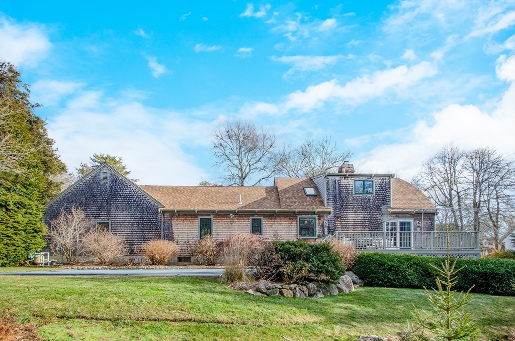 15 Hitching Post Road Mattapoisett, MA 02739 - Photo 5 of 33 Gallery Image 5