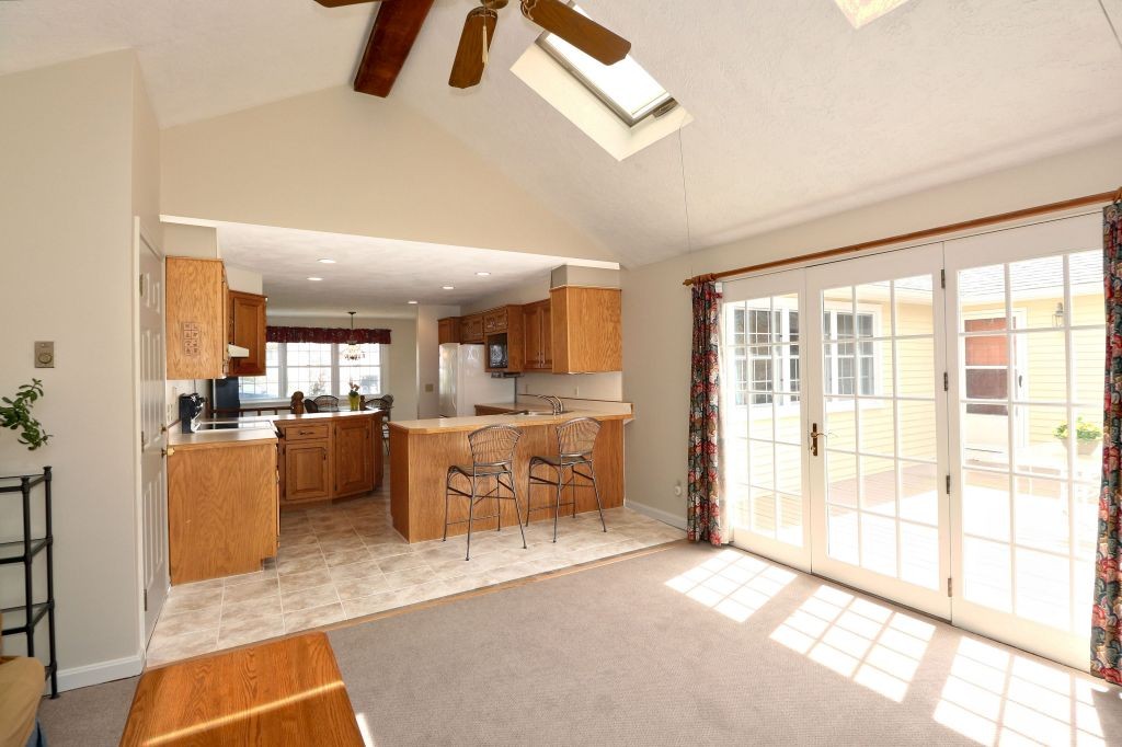 17 Maguire Road Wayland, MA 01778 - Photo 12 of 22 Gallery Image 12